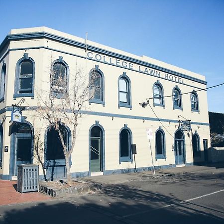 College Lawn Hotel Melburne Exterior foto