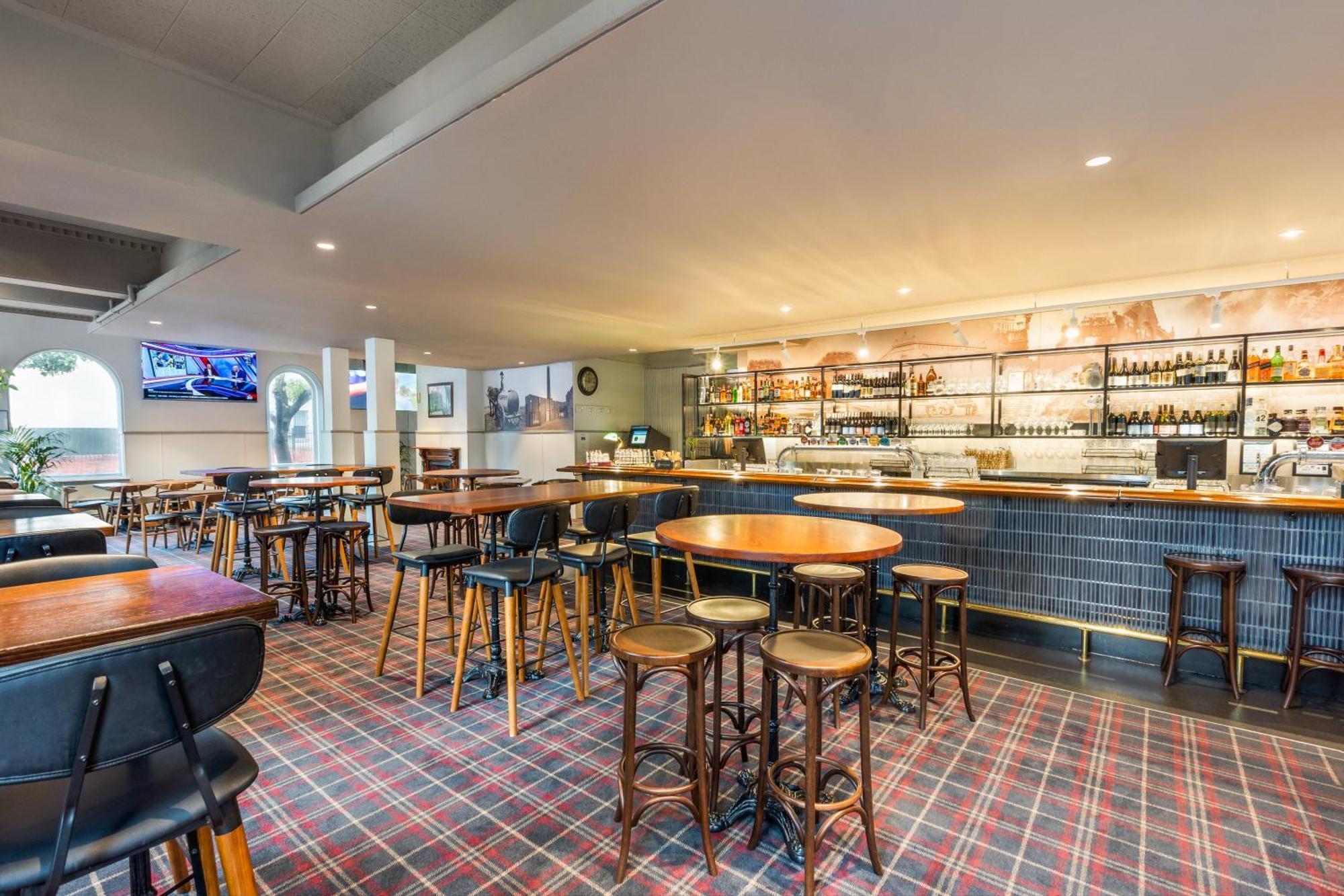 College Lawn Hotel Melburne Exterior foto