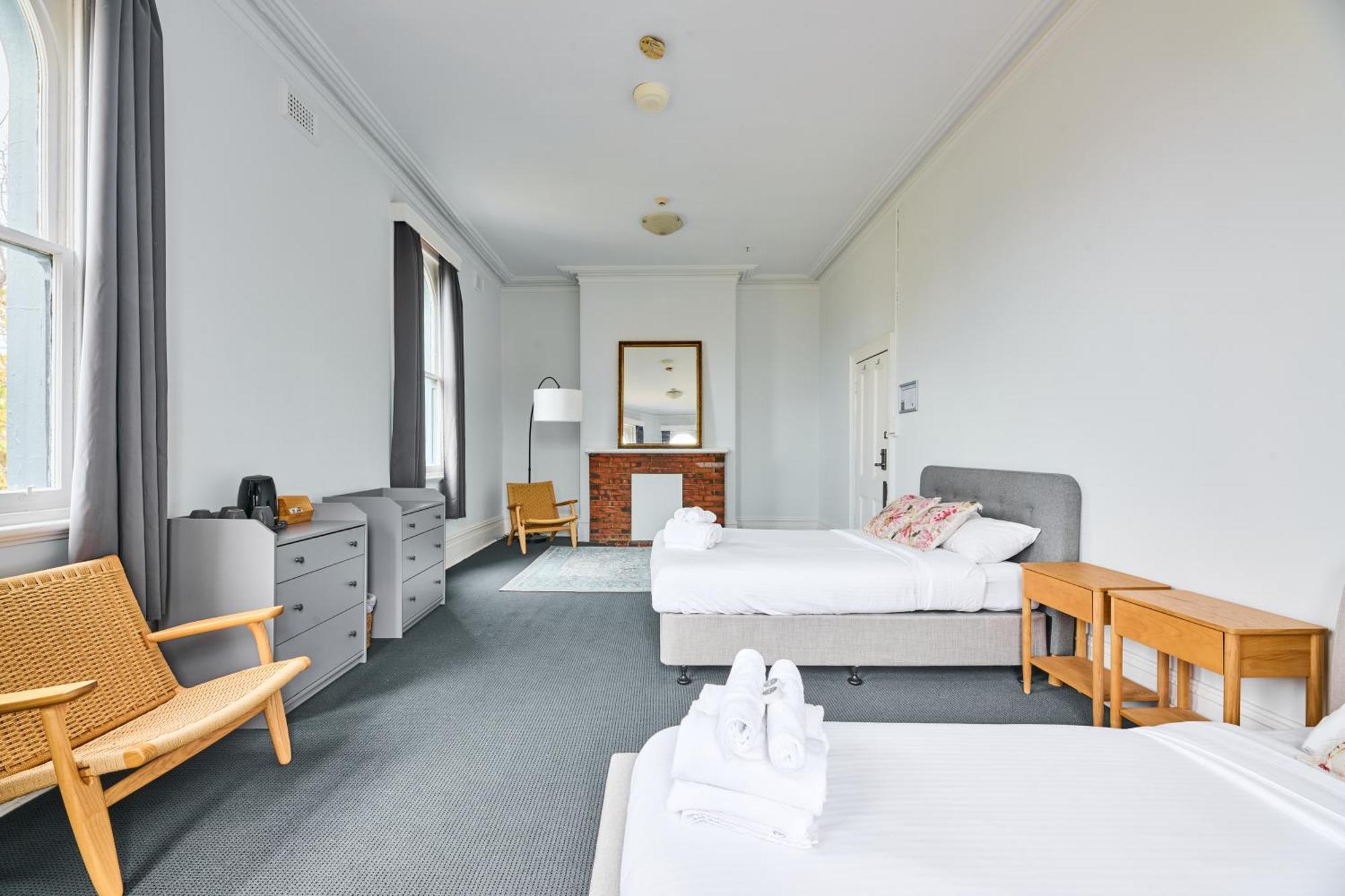 College Lawn Hotel Melburne Exterior foto